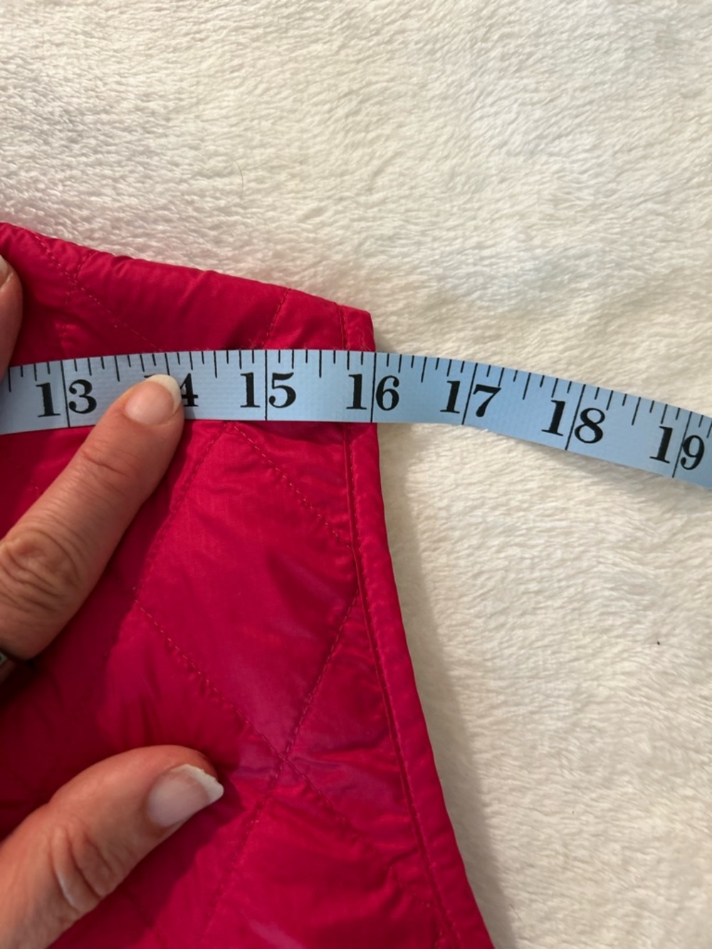 L.L. Bean Women's Fushia Quilted Vest - Picture 4 of 6
